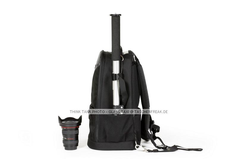 THINK TANK PHOTO - GLASS TAXI\n\nFOTO VON ISARFOTO & THINK TANK PHOTO - VIELEN DANK!\n\nKommentar des Herstellers:\n\nGlass Taxi\n\nConvertible backpack/ shoulder bag that will hold large lenses or a camera system. Holds up to a 500mm f4 lens, 300mm f2.8 lens with SLR attached, or SLR with 70-200 attached with hood in position.