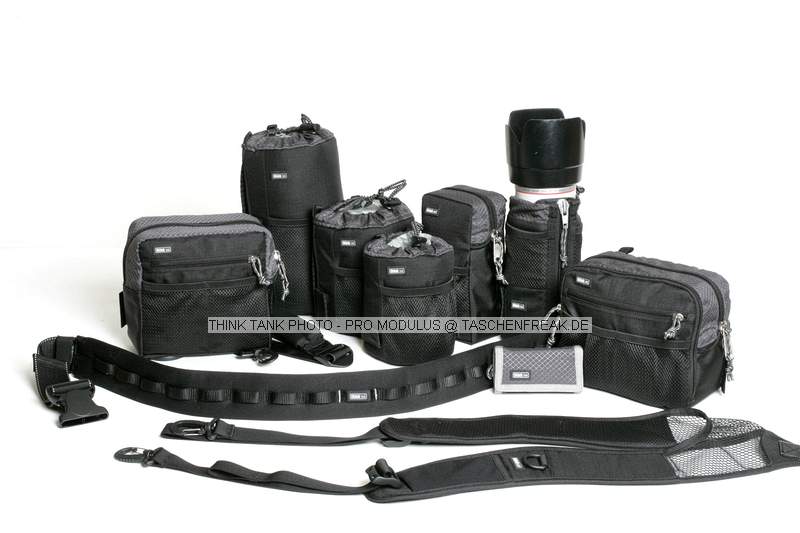 THINK TANK PHOTO - PRO MODULUS\n\nFOTO VON ISARFOTO & THINK TANK PHOTO - VIELEN DANK!\n\nKommentar des Herstellers:\n\nPro Modulus Set\n\nThis 12-piece modular set does something no other modular system does: the components can rotate around the belt or they can be locked in place for security, letting you configure them exactly the way you need them to work.