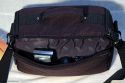 BILORA EVER STAR\n\nFoto und Kommentar von Oliver Totzke - VIELEN DANK!\n\nKommentar:\n\nBilora EverStar\n\nMae: 27cm breit x 15cm hoch x 12cm tief\n\nDiese Tasche fr SLR und DSLR Kameras bietet Platz fr Fotografen, die nicht immer alles mit dabei haben mssen.\n\nIn dem Hauptfach ist Platz fr Body mit angesetztem Objektiv, ein weiteres Objektiv und einen Blitz oder Batteriegriff.\n\nDas durch einen Reiverschluss geschlossene Fach an der Rckseite beinhaltet ein Spann-Netz zum halten von Speicherkarten,\n\nAkkus, Deckel und sonstigem Zubehr. Die Verarbeitung ist sehr gut und lsst in der Preisklasse keine Wnsche offen.\n\nDie Polsterung ist sehr gut. Auf der Unterseite der Tasche sind groe Kunststoff-Noppen angebracht, damit die Tasche nicht \n\ndirekt im Dreck steht. Geliefert wird die Tasche mit einem Schulter-Tragegurt. Die Farbe ist Schwarz.\n\nAnbei ein paar Fotos, die ihr gerne verwenden drft.\n\nLiebe Gre und weiter so!\n\nOliver Totzke