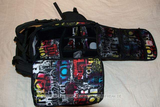 BURTON ZOOMPACK\n\nFoto von Maximilian Helmreich - VIELEN DANK!\n\nKommentar des Nutzers:\n\nHi liebe Leute von Taschenfreak,\n\nerstmal Respekt an eure Seite! Hat mir wirklich sehr geholfen einen \nberblick zu bekommen was es alles so fr Taschen gibt und ich bin mir \nsicher das ich noch das ein oder andere Mal vorbeischauen werde ;) \n\nIhr  habt ja auch Bilder vom Burton Zoompack drin und nachdem meiner heute\nganz neu bei mir eintraf habe ich mir gedacht ich schick euch mal ein \npaar Bilder. \n\nGenau den habt ihr noch nicht drin... \n\nIst der ganz aktuelle.\n\nFalls ihr mehr oder andere Bilder haben wollt, sagte einfach bescheid \ndann mach ich noch welche.\n\nFalls ihr die Bilder nicht haben wollt, dann halt nicht ;) \n\nAlso macht eure Seite weiter so. Ich find sie klasse!\n\nGre Max