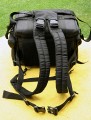 Foto von Michael Bentrup - DANKE DAFR!\n\nKommentar des Nutzers:\n\nDie Tasche, besser der Koffer ist wirklich super stabil.\nInteressant ist, dass die Facheinteilung auch ohne den Kunststoff-Koffer in die Tasche passt.\n\n- Hochschlagfester ABS Koffer in einer robusten Nylontasche\n- 100% Luft-, Wasser- und Staubdicht\n- Hygrometer\n- Luftdruckausgleichventil\n- Facheinteilung pat auch ohne Koffer in die Tasche\n- Mit Schultergurt und Rucksacksystem, Becken und Brustgurt\n\nGre des Typ 85 : 315x234x247