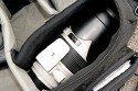 CANON 1EG PROFESSIONAL GADGET BAG\n\nFoto von Sascha Drmer - VIELEN DANK!\n\nKommentar des Nutzers:\n\nHallo Jrg,\n \nhab gesehen das in Deiner Datenbank noch der "Canon 1EG Professional Gadget Bag" fehlt. Daher hier mal ein paar Bilder und Infos fr taschenfreak.de\n \nZu Bild 1\n \nCanon 1EG Professional Gadget Bag\n \nAbmessung ca.: 36 x 22 x 21 cm (Lnge x Hhe x Tiefe)\nWasserabweisendes Nylon\nindividuelle Trennwnde\nmit Vorder- und Seitentaschen\n \nZu Bild 3\n \nFolgendes passt in den Canon 1EG Professional Gadget Bag\n1DMarkIII\n17-35 f/2,8\n50 f/1,4\n85 f/1,8\n70-200 f/2,8\n580 EX\nCP-E3\nExtender 1,4 & 2\nST-E2\nErsatzkaus fr Blitz und Kamera\nPolfilter\nkleine Box fr Visitankarten und CF-Karten sowie weiteres Kleinkram\n \n \nZu Bild 4\n \nunterhalb der Kamera habe ich den Extender 1,4 und den ST-E2 drber kommt dann eine Trennung bevor die Kamera draufgelegt wird.\n \nZu Bild 5\n \nber das 70-200 f/2,8 kommt der 580EX\n \nZu Bild 6\n \nin den vorderen Taschen habe ich jeweils einen Polfilter, Step-Downringe... Weitere Kleinkram passt in die beiden Taschen im Deckel (Notisbuch, Kabelauslser, Cardreader etc. siehe Bild 2).\n \nZu Bild 7\n \nIn der rechten Seitentasche habe ich den Extender zweifach sowie keine kleine Box fr CF-Karten und Visitenkarten\n \nZu Bild 8\n \nin der linken Tasche sind die Ersatzakkus fr den Blitz bzw. CP-E3 und der Ersatzakku fr die Kamera.\n \nZu Bild 9\n \nIm Reisverschlu auf der Rckseite finden Bedienungsanleitungen etc. platz.\n \nZu Bild 10\n \nDie Reisverschlsse sind durch berlappung abgedeckt, somit auch vor Spritzwasser geschtzt.\n\nSascha Drmer\nFotograf fr die Peiner Allgemeine Zeitung