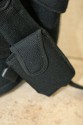 Foto von Marc Weigert - VIELEN DANK DAFR!\n\nKommentar des Nutzers:\n\nDieser Rucksack ist im Fachhandel nicht erhltlich!!!\n\nIn den Rucksack kriegt Ihr zwei Bodies, ein 70-200/2.8, ein 100-400/5.6, ein 24,70/2.8, ein 300/2.8, einen Blitz, Ersatzakkus und wenn ich mich nicht tusche, war sogar einmal noch ein 16-35/2.8 und eine mobile Festplatte mit drin. Dann ist noch Platz fr ein Notebook und allem mglichen Kleinkram, an einer der Aussenseiten ist eine Art Neoprenbeutel, in den eine 1,5l Wasserflasche reingeht, an der anderen Seite ist eine verstrkte Aussentasche, in die noch eine Festbrennweite passen sollte, vorn am Gurtzeug kommt das Handy rein.\n\nSehr praktisch ist der auffaltbare Sonnenschutz fr das Notebook. Fr den Transport des Notebooks befindet sich im dafr vorgesehen Bereich noch eine herausnehmbare, gepolsterte Hlle um mehr Schutz zu erhalten.