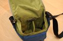 CRUMPLER BENS GLAMOUR II M\n\nFoto und Kommentar von Bastian Kellner - VIELEN DANK!\n\nKommentar:\n\nHallo!\n\nHabe hier eine neue Crumpler Bens Glamour II M fotografiert:\n\nDaten laut Crumpler Seite:\n\nInside / Innenmae:\n18 x 16,5 x 12 cm\nOutside / Auenma:\n19 x 19,5 x 15 cm\n\nSie fasst wie auf den Bildern zu sehen gerade so eine Canon 400D mit 18-55 Kitobjektiv. Eine 7D passt schon nicht mehr rein, bzw nur mit viel Mhe. Die Trennwand kann herausgenommen oder beliebig mittel Klettverschluss platziert werden. Crumplertypisch ist eine sehr solide Verarbeitungsweise sowie ein crazy Motiv.\n\nIch stelle diese Bilder fr taschenfreak.de zur Verfgung. Jede andere Nutzung ist untersagt.\n\n-- \n\nmit freundlichen Gren,\n\nBastian Kellner