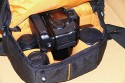 CRUMPLER PRETTY BOY BACKPACK XL\n\nFoto von Jrg Langer\n\nKommentar des Nutzers:\n\nDie Crumpler Pretty Boys sind sehr gut verarbeitet und extrem strapazierfhig.\nDas Ladevolumen innen ist deutlich kleiner wie die Crumpler dieses von auen einem "vormachen". Die Form ist sehr stylish und nicht direkt als Fotorucksack zu identifizieren, was diese fr Citytouren sehr empfehlenswert macht. \n\nDas Fotofach ist gut geschtzt und stark gepolstert. Das Notebookfach, welches durch das obere Daypackfach zugnglich ist ist gut geschtzt am Rcken angenehm und kann stressfrei bis zu 17" Apple oder 15,4" Notebooks anderer Hersteller aufnehmen. Die Tragegurte sind angenehm gepolstert aber auch nicht zu dick und strend. Einen Bauchgurt gibt es nicht. \n\nDie Reissverschlsse sind leichtgngig und sehr gut geschtzt durch groe feste Stoffberhnge.\n\nStativhalterung und Befestigungsschlaufen hat dieser Foto-Daypack-Rucksack nicht.\n\nPreis / Leistung ist bei Crumpler sehr gut!