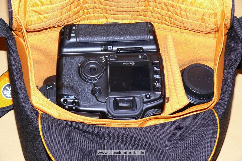 CRUMPLER PRETTY BOY XL (7500)\n\nFoto von Jrg Langer\n\nKommentar des Nutzers:\n\nDie Crumpler Pretty Boys sind sehr gut verarbeitet und extrem strapazierfhig.\nDas Ladevolumen innen ist deutlich kleiner wie die Crumpler dieses von auen einem "vormachen". Die Form ist sehr stylish und nicht direkt als Fototasche zu identifizieren, was diese fr Citytouren sehr empfehlenswert macht. Der nicht abnehmbare Umhngegurt ist gut aber sehr fest und wird erst im Laufe der Nutzungsjahre flexibler unn weicher.\n\nPreis / Leistung ist bei Crumpler sehr gut!