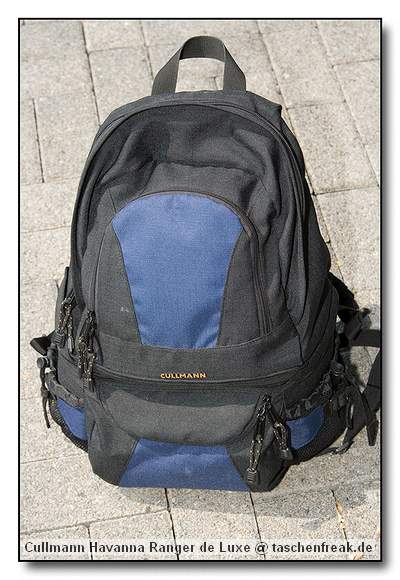 Foto des Fotorucksack "Havanna Ranger de Luxe" von Cullmann von Sascha Drmer - DANKE DAFR !\n\nKommentar des Nutzers:\n\nDie Luxusausfhrung eines Zweikammer-Leichtrucksacks. Das untere Fach mit variablen Klett-Teilern ist fr die umfangreiche Foto- und Videoausrstung geeignet. Der Stauraum oben lt Platz fr die notwendigen Utensilien eines Tagesausfluges. Durch ein raffiniertes Reiverschlusystem kann der RANGER DE LUXE in der Mitte geffnet und das Oberteil nach hinten gekippt werden. Komfortables Tragesystem mit lngenverstellbaren Rcken- und Beckengurt, zwei Vortaschen und seitlichen Halterungen fr Stative, Getrnkebehlter o..\nInnenmae\n(B/H/T) 315/260/160 mm\n\nGewicht\n735 g