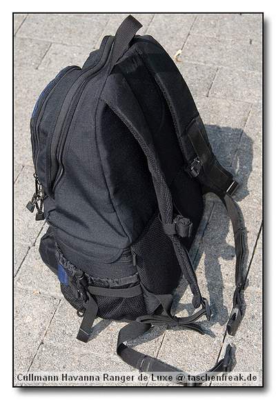 Foto des Fotorucksack "Havanna Ranger de Luxe" von Cullmann von Sascha Drmer - DANKE DAFR !\n\nKommentar des Nutzers:\n\nDie Luxusausfhrung eines Zweikammer-Leichtrucksacks. Das untere Fach mit variablen Klett-Teilern ist fr die umfangreiche Foto- und Videoausrstung geeignet. Der Stauraum oben lt Platz fr die notwendigen Utensilien eines Tagesausfluges. Durch ein raffiniertes Reiverschlusystem kann der RANGER DE LUXE in der Mitte geffnet und das Oberteil nach hinten gekippt werden. Komfortables Tragesystem mit lngenverstellbaren Rcken- und Beckengurt, zwei Vortaschen und seitlichen Halterungen fr Stative, Getrnkebehlter o..\nInnenmae\n(B/H/T) 315/260/160 mm\n\nGewicht\n735 g
