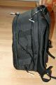 DELSEY 53\n\nFoto von Jens Krmer - VIELEN DANK!\n\nKommentar des Nutzers:\n\nDies ist der groe Rucksack fr Ihre digitale SLR oder professionelle Kleinbildkamera und Ihr Notebook, Stativ und Zubehr, wenn Sie auf Reisen auf Komfort und Mobilitt nicht verzichten wollen. Ein gepolstertes Kamerafach und das ebenfalls gepolsterte Fach fr 17"-Notebooks mit weichem Mikrofaser-Bezug schtzen Ihre Ausrstung ebenso wie der serienmige Schlechtwetter-berzug.\n \nAusstattung:\nAirline Carry-on, Front-Organizer-Tasche mit vielen Fchern, Gepolstertes Hauptfach, Gepolstertes Notebook-Fach (17"), Netztasche mit Reiverschluss, Schlechtwetter-berzug, Stativ-Tragevorrichtung, Verstellbares, gepolstertes Tragesystem, Zwei Schlsser\n \nVariable Inneneinrichtung fr 1 oder 2 DSLRs oder 35mm-SLRs mit Wechselobjektiven, Profi-Blitz, 17"-Notebook, viel Zubehr und Reiseutensilien.\n \nAbmessungen: \nInnen: 41 cm x 12 cm x 33 cm\nAuen: 47.5 cm x 29 cm x 35 cm\nFassungsvermgen: 16,24 ltr\nGewicht: 2,125 kg\n\nIch habe mit die EOS 350d Blitz Canon 430EX, Canon 70-200mm 2,8L, Canon 70-300IS, 17-55IS, 50mm 1,4, 60mm 2,8 Makro. Akkus, 15,4Zoll Laptop, Kleinkram fr die Kamera.\n\nGru Jens