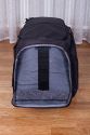 DELSEY PRO 1\n\nFoto und Kommentar von Stefan Schfer - VIELEN DANK!\n\nKommentar:\n\nHallo,\n\nwrde gerne die Bilder dieser Tasche fr eure Seite zur Verfgung stellen:\n\nDelsey Pro 1.\n\n(Zur Grenvorstellung die 1,5L Flasche Wasser)\n\nWirklich viel Platz , ich habe eine 5D mit Batteriegriff und angesetztem 70-200 2.8 L IS, eine 40D mit Batteriegriff und 50mm 1.4, zwei zustzliche Objektive, Blitz 580 EX II und diverses Zubehr drin. Ist noch weiterer Platz. Also, wer eine wirklich groe Tasche fr viel Equipment braucht - ich kann diese nur empfehlen. Von der Verarbeitung und Qualitt des Materials her wrde ich behaupten wollen, besser als Lowepro.\n\nDie Griffe sind "versenkbar", der Schulterriemen ist super gepolstert, Bodenplatte fest - hnlich einer Sporttasche mit Standfen, das Regencover ist gut verstaut, das Hauptfach lsst sich mit einem mitgelieferten Bgelschlo verschlieen und in zwei Ebenen aufteilen. Toll sind auch die mitgelieferten Objektivschutzhllen.\n\nGru, Stefan Schfer
