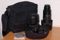 DOMKE F-5XZ\n\nFoto von einem Anonymen User - VIELEN DANK!\n\nKommentar:\n\nHallo Jrg,\n\nerstmal vielen Dank fr die Taschenfreak-Seite, hat mir schon oft geholfen! Nun will ich auch mal was beisteuern, die Domke F-5XZ oder F-5XC fehlte bisher noch. La nur bitte meinen Namen nicht auftauchen.\n\nZur Tasche: Ich hatte eine mglichst kleine und unaufdringliche Tasche fr die Kombination Nikon D200/17-55 2.8/70-200VR 2.8 (alle Objektive mit Gelis) gesucht und bin bei der Domke F-5XZ gelandet. Statt dem 70-200VR passen auch ein 105VR und ein 12-24. In die kleinen Taschen an der Vorderseite passen noch 77er Filter, Ersatzakku und Putzzeug, fr Papier gibt es eine Tasche auf der Rckseite. Viel kleiner sollte es nicht gehen, besonders dick gepolstert ist sie auch nicht, reicht mir aber vllig. Den grellen roten Aufnher auf der Vorderseite (genau wie bei den Fotos der F-5XB) hab ich abgeschnitten.\n\nVon der F-5XC sollte sich die F-5XZ nur durch den fehlenden Reiverschlu fr die Befllung einer eventuellen unteren Etage unterscheiden - den brauche ich bei meiner Nutzung aber nicht. \n\nVielleicht hilfts ja dem einen oder anderen.\n\nGru