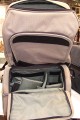 Foto von Jrg Langer\n\nKommentar des Nutzers:\n\nLeider kennen wir keine genaue Bezeichnung des Rucksacks, dessen Fargebung sicher auch "etwas anders" ist aber funktional ein gelunges Teil.\n\nGesehen und fotografiert \nPHOTOKINA 2006\nvom 26.09.2006 - 01.10.2006
