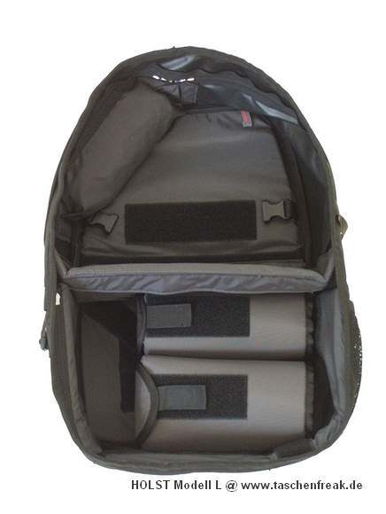 Foto von Hinnerk Holst - VIELEN DANK DAFR!\n\nKommentar des Nutzers/Herstellers:\n\nDer Kamerarucksack ist mit einer Regenhaut, einer seitlichen Netztasche und einem zustzlichen Beckengurt ausgestattet. Es werden 3 Zusatztaschen fr z.B. Objektive mitgeliefert.\n\nZustzlich knnen Sie fr dieses Modell Objektiv- und Einsatztaschen erwerben, welche sich im Innern des Rucksacks per Klettband und Schnellverschluss befestigen lassen. Auch ein gepolsterter Hftgurt ist erhltlich.\n\nAbmessungen und Gewicht\n\nAuen: ca. 49 x 31 x 19 cm (HxBxT) \nAbmessungen des gro eingestellten Bodenfachs: ca. 18 x 27 x 14 cm (HxBxT) \nGre der Seitentr: ca. 17 x 14 cm (HxB) \nGewicht inkl. Zusatztaschen und Regenhaut: ca. 1550 g \nLnge des abnehmbaren Beckengurtes: maximal ca. 125 cm \n\n\nAbmessungen der mitgelieferten Zusatztaschen:\n\nca. 7 x 11 cm (Durchmesser x L) und\nca. 7 x 11 cm (Durchmesser x L) und\nca. 9 x 14 cm (Durchmesser x L)