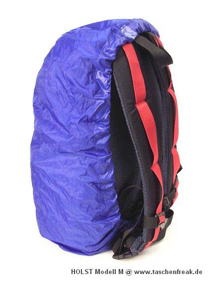 Foto von Hinnerk Holst - VIELEN DANK DAF�R!\n\nKommenar des Nutzes/Herstellers:\n\nDer Kamerarucksack ist mit einer Regenhaut und einer seitlichen Netztasche ausgestattet. Es werden 2 Zusatztaschen f�r z.B. Objektive mitgeliefert.\n\nZus�tzlich k�nnen Sie f�r dieses Modell Objektivtaschen erwerben, welche sich im Innern des Rucksacks per Klettband befestigen lassen.\n\nAbmessungen und Gewicht\n\nAu�en: ca. 43 x 28 x 16 cm (HxBxT) \nAbmessungen des gro� eingestellten Bodenfachs: ca. 16 x 24 x 13 cm (HxBxT) \nGr��e der Seitent�r: ca. 15 x 11 cm (HxB) \nGewicht inkl. Zusatztaschen und Regenhaut: ca. 1100 g \n\nAbmessungen der mitgelieferten Zusatztaschen:\n\nca. 7 x 7 cm (Durchmesser x L) und\nca. 7 x 11 cm (Durchmesser x L)