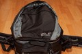 Foto von Jrg Langer\n\nKommentar des Nutzers:\n\nDer oben aufgesetzte Rucksackteil oder auch Daypack genannt ist sehr weich aber hat dennoch ein sehr bequemes Tragegeschirr das auch bei voller Beladung noch angenehm zu tragen ist. Es wird mit 2 Klack Verschlssen mit dem unteren Teil - dem Fotoabteil verbunden und lsst sich in Sekunenschnelle lsen.