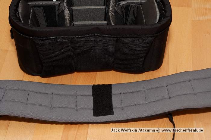 Foto von Jrg Langer\n\nKommentar des Nutzers:\n\nDer Hftgurt ist sehr gut gepolstert und hat anden Auenseiten auch Schlaufen fr das Anbringen weiterer Details. Der Gurt ist mit einem Umfang von 112cm normal gro, aber nicht fr XXL Personen geeignet ;-), was aber kein Problem ist da man in jedem guten Ausrsterladen eine Verlngerung fr die beiden Schnallen bekommen kann.