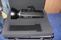 CAMCase III\n\nFoto von Jrg Langer (Taschenfreak.de)\n\nKommentar des Nutzers:\n\nZiel: Studioblitze ausreichend geschtzt transportieren und lagern.\n\nBestellte Artikel bei Kofferfunshop.de:\n1x 62012 Gertekoffer Flight III\n1x 69912 Schaumstoff-EInlage CamCase Kit III\n\nMae des Koffers / Flightcase:\n550x450x340mm\n\nDie "Einbaumanahmen" sind uerst einfach und mit einem guten Klingenmesser in wenigen Minuten zu machen.\n\nWir bringen in der jetzigen Version unter:\n1x 420Ws Studioblitz mit Reflektor\n1x 260Ws Studioblitz mit Reflektor\n1x 100Ws Studioblitz mit Spotaufsatz\nSteckerleiste\n10 m Verlngerungskabel\n2x Anschkusskabel 5m fr die groen Blitze\n3x Sync Kabel fr die Blitze\n\nDer Koffer ist stabil genug und lsst sich an den beiden stabilen Seitengriffen sehr gut tragen und transportieren.\n\nUnsere Meinung: Das beste was wir im Internet finden konnten fr die o.g. Anwendung.