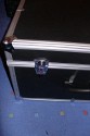 CAMCase III\n\nFoto von Jrg Langer (Taschenfreak.de)\n\nKommentar des Nutzers:\n\nZiel: Studioblitze ausreichend geschtzt transportieren und lagern.\n\nBestellte Artikel bei Kofferfunshop.de:\n1x 62012 Gertekoffer Flight III\n1x 69912 Schaumstoff-EInlage CamCase Kit III\n\nMae des Koffers / Flightcase:\n550x450x340mm\n\nDie "Einbaumanahmen" sind uerst einfach und mit einem guten Klingenmesser in wenigen Minuten zu machen.\n\nWir bringen in der jetzigen Version unter:\n1x 420Ws Studioblitz mit Reflektor\n1x 260Ws Studioblitz mit Reflektor\n1x 100Ws Studioblitz mit Spotaufsatz\nSteckerleiste\n10 m Verlngerungskabel\n2x Anschkusskabel 5m fr die groen Blitze\n3x Sync Kabel fr die Blitze\n\nDer Koffer ist stabil genug und lsst sich an den beiden stabilen Seitengriffen sehr gut tragen und transportieren.\n\nUnsere Meinung: Das beste was wir im Internet finden konnten fr die o.g. Anwendung.