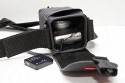 LEICA D-Lux 3 Cordura Tasche\n\nFoto von Jrg Langer (Taschenfreak)\n\nKommentar des Nutzers:\n\nDiese sehr stabile und wiederstandsfhige Tasche nimmt die Leica D-Lux 3 oder bauhnliche Kompakte Digicams sehr gut auf.\n\nDie Frontasche nimmt den Akku uind eine nicht verpackte SD Card gut auf, knnte aber etwas tiefer sein, damit der Teure Inhalt nicht ganz so leicht rausfllt.\n\nDer Schultergurt ist sehr gut und ausreichend dimensioniert, leider aber nicht abnehmbar was die Tasche u.E. als Grteltasche unbrauchbar macht (leider....)\n\nDer Klick Verschluss ist gut und auch mit einer Hand zu bedienen.