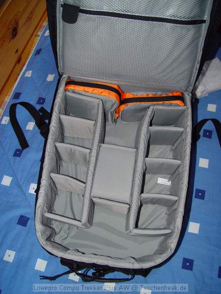 Lowepro Compu Trekker Plus AW\n\nFoto von Timo - DANKE DAFR!\n\nKommentar des Nutzers:\n\nZum Inhalt:\n\nCanon EOS 30D\nCanon 70-200 f/4 L\nCanon 100 2,8\nCanon 85-17\nCanon 10-22 \nCanon BG-E2\nCanon 430EX\nManfrotto 680B\nSony DSC-F707\nSwarowski 8x30\nDell 17" Notebook