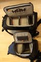 LOWEPRO CLASSIFIED SLING 220 AW\n\nFoto und Kommentar von Oliver Koch - VIELEN DANK!\n\nKommentar:\n\nHallo Jrg,\n\nvielen Dank fr deine tolle Seite, die mir bereits gute Dienste \ngeleistet hat. Nun kann ich auch einmal zur Erweiterung der bersicht \nbeitragen:\n\nIch habe mir den Classified Sling 220 AW gekauft, weil mir zwar das  \nKonzept der Slingshot 300 AW gut gefiel, der Zugriff auf die  \nAusrstung jedoch recht klein war. Auerdem gefiel mir die Anordnung  \nder Unterteilungen beim Slingshot nicht, da ich alle Objektive durch  \ndie seitliche ffnung ereichen wollte.\n\nDie Classified 220 AW kann komplett ausgerumt werden, was eine  \nfreie Einteilung erleichtert und auch eine Nutzung als Daypack  \nermglicht. Bei den Einteilungen gefallen mir besonders die  \nAbdeckungen, die mit einer kleinen orangefarbenen Lasche versehen  \nsind und ermglichen, zwei Objektive bereinander unterzubringen.  \n\nDie Tasche ist stabiler als der Slingshot und hat trotzdem eine  \nwesentlich grere ffnung. Leider ist der Hftgurt nicht  \ngepolstert, dafr lsst er sich aber bei Nichtgebrauch in das  \nRckenteil der Tasche schieben. \n\nNettes Detail sind die Taschen fr  \nSpeicherkarten, die mit einer Anzeige fr leer/voll ausgestattet  \nsind. \n\nDie Stativhalterung ist okay, reicht allerdings bis unter den  \nBoden der Tasche - Absetzen der Tasche mit Stativ drfte also nicht  \nso toll sein...\n\nDas Laptopfach ist recht schmal geraten, die Angabe von LowePro ist  \nda mit 28 cm recht optimistisch ausgefallen - 25 cm habe ich bei mir  \ngemessen.