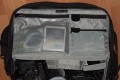 Foto von Jrg Langer\n\nKommentar des Nutzers:\n\nDeckelfcher\nExtrem robust und sehr vielseitig einzuteilen. Voll gepackt allerdings nur fr kurze Transportwege zu Fu geeignet ungeachtet der krperlichen Verfassung des Trgers. Es geht viel Ausrstung rein und damit auch viel Gewicht.