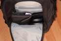 Foto von Jrg Langer\n\nKommentar des Nutzers:\n\nDieser Lowepro Compu Trekker ist eine angenehme Mischung aus Packesel und dennoch tragbarem und relativ kleinem Rucksack, den man auch ohne Diskussionen in nahezu jeder Fluggesellschaft mitnehmen kann.\n\nDas Notebookfach fasst laut Herstellerangabe die meisten 15,4" Notebooks. Fr 17" Notebooks solle man den Compu Trekker Plus AW whlen, der in Summe wesentlich grer aber auch wieder deutlich aufflliger ist.,\n\nWir haben in diesem LP CT AW reingepackt:\n\nInnenraum Hauptfach:\nCanon 1D mit RRS L Winkel und angesetztem Canon EF 24-105 L IS\nCanon 100-400 mit Geli und Stativschelle mit Kirk Wechselplatte\nCanon 100 2,8 USM Makro\nCanon 35 2.0 mit Geli (darunter Winkelsucher C)\nCanon 50 1,8 II (Geli liegt im 100-400er Fach) (darunter 8x AA Akkus)\nCanon 85 1,8 mit Geli\nSigma 12-24\nCanon 580 EX Blitz (darunter liegt der 430EX)\n2x Ersatzakku fr Canon 1D NP-E3\n\nIn den beiden oberen innentaschen des Deckels:\nJeweils 1x GEPE Card Safe mit jeweils 4x CF Cards\n\nIn den groen Deckelinnenfach:\nTimer Fernbedienung, Wasserwaage fr Blitzschuh, Leefolie fr beide Blitzgerte, 2 Putztcjer\n\nDeckelauenfach:\nLowepro Filtertasche\nLumiquest Pro Max Bouncer System\nGraukarte\nX-Drive 6230 im Peli Case\nCanon ST-E2\nMllscke\nLenspen