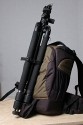 LOWEPRO FLIPSIDE 400 AW\n\nFoto und Kommentar von Jrg Hlzer - VIELEND DANK!\n\nKommentar:\n\nNach ein paar Urlauben mit dem Slingshot 300 war ich auf der suche nach einer Tasche, die meinen Rcken nicht so einseitig belastet, aber dennoch nicht immer zum Objektivwechsel abgenommen und ins Gemse gelegt werden musste.\nMit dem Lowepro Flipsode 400 habe ich den fr mich besten Kompromiss zwischen Tragekomfort, leichtem Zugriff und Verstaumglichkeiten gefunden.\n\nVom Tragekomfort bin ich berzeugt; meine recht Schulter bedankt sich, dass sie nicht wie beim Slingshot immer den Groteil der Last alleine tragen musste. \n\nGespannt bin ich noch auf Sommereinstze, Stichwort "nassgeschwitzter Rcken". Hier war der Slingshot suboptimal, da er  komplett am Rcken anliegt. \nBeim Flipside 400 gibt es einen querlaufenden Luftkanal und auch die Polsterung scheint deutlich mehr auf Atmungsaktivitt ausgelegt zu sein.\n\nVerarbeitung und Material sind m.E. auf hohem Niveau, die Tasche bietet viele sinnvolle Detaillsungen (Netztaschen, Schlaufen fr Jacke, Wetterschutzhlle) und ist mit einer reichlichen Anzahl Trennwnde gut konfigurierbar.\n\nDas 'Flipside-Prinzip' (aus den Schultergurten schlpfen und Tasche am geschlossenen Beckengurt nach vorne drehen) funktioniert bei meiner Beladung recht gut. Nur mit Stativ wird es doch kribbelig; das zieht noch mal ganz schn nach unten. \n\nHier sollte man die Hinweise von Lowepro tatschlich ernst nehmen, wenn sie vom Tragesystem fr ein KOMPAKTES Stativ sprechen. Mein Velbon CF 630 und mein Manfrotto 681 ragen doch krftig ber den Rucksack hinaus, so dass ich regulr auch die Schlaufen der Oberseite - eigentlich zum Befestigen einer Jacke gedacht - als zustzliche Stativhalterung einsetze. \n\nUnd wenn man sich mit angeschnalltem stativ mal gebckt unter einem Baum o.. hinduchbewegt, muss man halt aufpassen, dass man nicht hngenbleibt.\n\nAber damit Stativ und Tasche lngenmig zueinander passen msste man sich ja auch einen echten Brocken von Fototasche auf den Rcken schnallen... \n\nMein Fazit: Daumen hoch. \n\nGru, Jrg