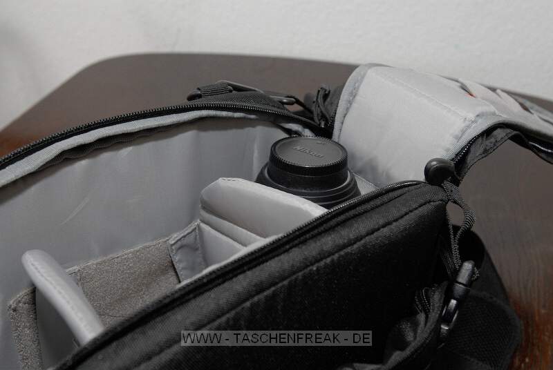 LOWEPRO INVERSE 200 AW\n\nFoto und Text von Oliver Biederbeck - VIELEN DANK!\n\nKommentar:\n\nDie Lowepro Inverse 200 AW fasst problemlos ein stehendes Nikkor 70-300mm, allerdings nicht mit aufgesetzter Sonnenblende.