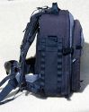 LOWEPRO PHOTO TREKKER AW\n\nFoto von Dieter Schrder - VIELEN DANK!\n\nKommentar des Nutzers:\n\nHallo ,\n\nHier kommen nun weitere Bilder fr ihre Galerie.\n\nNach Prfung ihrer Seite sind diese bisher nicht vertreten.\n\n \n\n2. PhotoTrecker AW von Lowepro\n\nErste Ausgabe des PhotoTrecker AW\n \n\nBild 2 : von Vorn , Zwei Vorfcher, in das groe passt eine Menge rein wegen der Falte ( z.B. auch ein Notebook15,4Zoll mit Schutzhlle)\nBild 3+ 4 von den Seiten , sie sind gleich und haben eine Menge Schlaufen zur Befestigung\nBild 5 :  von hinten, man sieht das gesamte Tragesystem aus Trage- und Bauchgurten\nBild 6 :  Das gelste System lsst sich hinter dem Rckenpolster gut verstauen wegen der Karabinerhaken am Tragegurtsystem\nBild 7 :  von Innen leer , der Trageriemen ( Schultergurt) liegt auf der unten Deckelseite\nBild 8 :  zum Vergleich leicht gefllt mit 30d+ 70-200 + Tokina ATX840 80-400 und Blitz + zwei weitere Objektive. Es passt aber erheblich mehr rein !!!\nBild 1 :  hier sieht man, das auch nur die Reiverschlsse zur Mitte geschtzt sind (Scheuerschutz fr das Packgut) der lange Reiverschluss ist noch ungeschtzt.( der AWII ist berall geschtzt)\n\nUnter dem Rucksack ist das Haltesystem fr ein Stativ und geschtzt vor Schmutz auch noch die Regenhaube.\n\nDie Regenhaube ist auch am Strand gut zu verwenden um Sand beim auspacken der Ausrstung vermeiden ( Ablageflche)\n\nMit freundlichem Gru \n\nDieter Schrder