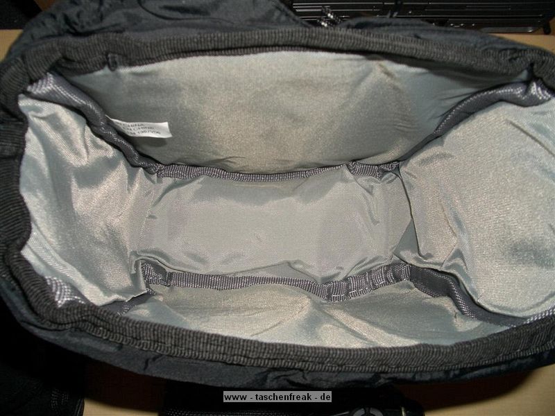 LOWEPRO SLIP LOCK POUCH 60 AW\n\nFotos von Sven Ackermann - VIELEN DANK!