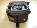 LOWEPRO STEALTH REPORTER D400 AW\n\nFoto und Text von Hannes - VIELEN DANK!\n\nKommentar:\n\nHallo,\n\nmein Beitrag fr deine hilfreiche Seite.\n\nDie Tasche ist gepackt mit: Nikon D80; AF-S 12-24/4 ; SP AF 17-50/2,8 ; AF-D 80-200/2,8 ; AF-D 50/1,8 ; AF-S 300/4,0; Kenko 1,4x PRO 300 DG und SB-600\n\nViele Gre\nHannes