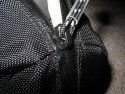 LOWEPRO SUPER TREKKER II AW\n\nFoto von Thomas Pschmann - VIELEN DANK!\n\nKommentar des Nutzers:\n\nHi Jrg,\n\nanbei die Bilder vom Super Trekker AW II. Mitgeliefert werden ein Lens\nPouch (gefttert, mit Teilern), ein Accessory Pouch (ungefttert) sowie\nein Daypack. Der Rucksack selber sowie die Pouches haben Reissverschlsse\nin die es nicht gleich reinregnet. Die Pouches werden beim neuen Modell an\nder Seite angebracht. Der Daypack kann wohl innen als auch aussen\nangebracht werden - ich nutze das Ding nie.\n\nOben und an der Seite gibt es einen Griff. Das Regenkondom ist auf den\nBildern nicht mit drauf, es befindet sich im Bodenbereich. Zum besseren\nTransport kann man das Gurtsystem hinter einer Abdeckung verwinden lassen.\nDafr gibt es an der Rckseite umlaufend einen Reissverschluss.\n\nInnen ist der eigentliche Fotokram mit so einer Art "Deckel" abgetrennt\nder normalerweise gleich mit aufgeklappt wenn man den Rucksack ffnet. An\ndessen Rckseite sind vier Taschen fr Kleinkram angebracht.\n\nDas Stativ auf dem ersten Bild hat ein Packmass von 61 cm (G1348).\n\nViele Grsse,\n\nThomas