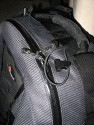 LOWEPRO SUPER TREKKER II AW\n\nFoto von Thomas Pschmann - VIELEN DANK!\n\nKommentar des Nutzers:\n\nHi Jrg,\n\nanbei die Bilder vom Super Trekker AW II. Mitgeliefert werden ein Lens\nPouch (gefttert, mit Teilern), ein Accessory Pouch (ungefttert) sowie\nein Daypack. Der Rucksack selber sowie die Pouches haben Reissverschlsse\nin die es nicht gleich reinregnet. Die Pouches werden beim neuen Modell an\nder Seite angebracht. Der Daypack kann wohl innen als auch aussen\nangebracht werden - ich nutze das Ding nie.\n\nOben und an der Seite gibt es einen Griff. Das Regenkondom ist auf den\nBildern nicht mit drauf, es befindet sich im Bodenbereich. Zum besseren\nTransport kann man das Gurtsystem hinter einer Abdeckung verwinden lassen.\nDafr gibt es an der Rckseite umlaufend einen Reissverschluss.\n\nInnen ist der eigentliche Fotokram mit so einer Art "Deckel" abgetrennt\nder normalerweise gleich mit aufgeklappt wenn man den Rucksack ffnet. An\ndessen Rckseite sind vier Taschen fr Kleinkram angebracht.\n\nDas Stativ auf dem ersten Bild hat ein Packmass von 61 cm (G1348).\n\nViele Grsse,\n\nThomas