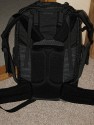 LOWEPRO SUPER TREKKER II AW\n\nFoto von Thomas Pschmann - VIELEN DANK!\n\nKommentar des Nutzers:\n\nHi Jrg,\n\nanbei die Bilder vom Super Trekker AW II. Mitgeliefert werden ein Lens\nPouch (gefttert, mit Teilern), ein Accessory Pouch (ungefttert) sowie\nein Daypack. Der Rucksack selber sowie die Pouches haben Reissverschlsse\nin die es nicht gleich reinregnet. Die Pouches werden beim neuen Modell an\nder Seite angebracht. Der Daypack kann wohl innen als auch aussen\nangebracht werden - ich nutze das Ding nie.\n\nOben und an der Seite gibt es einen Griff. Das Regenkondom ist auf den\nBildern nicht mit drauf, es befindet sich im Bodenbereich. Zum besseren\nTransport kann man das Gurtsystem hinter einer Abdeckung verwinden lassen.\nDafr gibt es an der Rckseite umlaufend einen Reissverschluss.\n\nInnen ist der eigentliche Fotokram mit so einer Art "Deckel" abgetrennt\nder normalerweise gleich mit aufgeklappt wenn man den Rucksack ffnet. An\ndessen Rckseite sind vier Taschen fr Kleinkram angebracht.\n\nDas Stativ auf dem ersten Bild hat ein Packmass von 61 cm (G1348).\n\nViele Grsse,\n\nThomas
