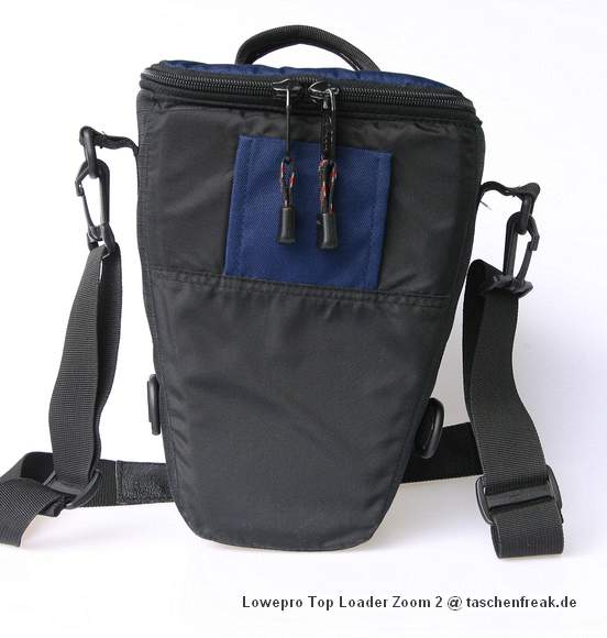 Foto von Herbert Strobl - VIELEN DANK!\n\nKommentar des Nutzers:\n\nIch habe diese Tasche brigens schon relativ lange und bin zufrieden damit. Fr die kleine Ausrstung (Cam + Standardzoom + Blitz) bestens geeignet. Was mir am besten gefllt: Der Deckel klappt vom Krper weg.