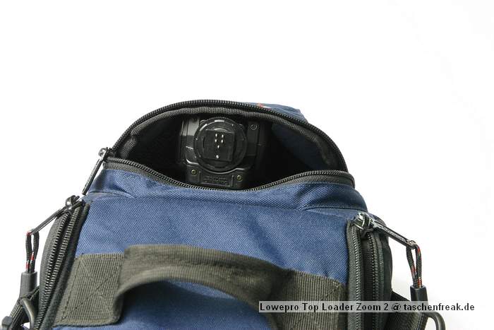 Foto von Herbert Strobl - VIELEN DANK!\n\nKommentar des Nutzers:\n\nIch habe diese Tasche brigens schon relativ lange und bin zufrieden damit. Fr die kleine Ausrstung (Cam + Standardzoom + Blitz) bestens geeignet. Was mir am besten gefllt: Der Deckel klappt vom Krper weg.