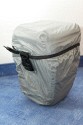 LOWEPRO TOPLOADER PRO 70 AW\n\nFoto und Text von Peter Albrecht - VIELEN DANK!\n\nKommentar:\n\n- gekauft Januar 2009 (vermutlich der Nachfolger des "Toploader 70 AW" - ohne "Pro")\n  - Unterschied zum "ohne Pro": \n     - Deckel klappt jetzt nach links weg anstatt nach vorne.\n     - hat nur noch auf einer Seite (links) Sliplock-Erweiterungsmglichkeit\n     - statt der Sliplock rechts, gibts jetzt eine Auentasche, die mit Gummi oben "gesichert" ist\n		- es gibt aber (Stand Januar 2009) auch noch den "ohne Pro" frs gleiche Geld im Internet\n\n- Beigaben:\n  - Dreipunkt Gurt zum tragen (Bild 01)\n  - klitzekleine deutsche Anleitung\n  - Werbeschild 40 Jahre Lowepro (mte der Aktuelle Stand sein)\n\n- Camera (500D) sitzt fest in der Tasche\n- Innenraum mit 2 Trennern verstellbar (Bilder 09, 10 und 11)\n- bleibt grundsttzlich sogar aufrecht stehen (ist aber nicht besonders stabil, besser hinlegen)\n- Karabiner des Schultergurtes aus Metall\n- mit ein bichen Gefummel, kann man auch die Cameratasche fr die PowerShot in der SlingShot Schlaufe einhngen (Bild 18)\n- Schnellverschlu (keine Reisverschlsse notwendig, um nur die Kamera zu halten)\n- Cameragurt kann man entweder mit in die Tasche rein packen (Bilder 07 und 08), oder raus hngen lassen und ggf in die \n Auentasche packen (Bilder 05 und 06).\n\n- Was pat rein? (Bild 16)\n  - Canon 500D mit Batteriegriff und Tragegurt (Bilder 05 und 07)\n  - Ladegert (unter doppeltem Boden) (Bild 12)\n  - Mignon-Halter fr den Batteriegriff (Bild 13)     - \n  - Speedlite 430 EX II + Zweitakku fr Camera (Bild 14)\n  - Zettel, Speicherkarte, Blitz Ersatzakkus, Anleitungen fr Speedlite und 500D  (Bild 15)\n  - Stifte (Bild 17)\n  - (PowerShot, aber ungepolster) (Bild 17)\n\n- All-Weather-Cover (AWC): (Bilder 20 bis 23)\n  - Ringe und Gurtschlaufe fr Tragesysteme bleiben frei\n  - Deckel lt sich ffnen (wrd ich bei strmenden Regen nicht machen)\n  - Fronttasche, Seitentasche sind zugepackt (kein Zugang)\n  - SlipLock und AWC sind NICHT gleichzeitig verwendbar\n  - Tragsystem mu vor dem Aufziehen des AWC entfernt werden\n  - Nur die Seite am Krper bleibt frei\n  - AWC ber langes Band fest mit Tasche vernht -> kein Verlieren\n\nNegativ:\n- Anleitung fr Schultertragegurt fehlt. (siehe http://www.lowepro-deutschland.de/videos/flvplayer/video_toploader.html)\n- nur eine Sliplock Schlaufe (linke Seite vom Krper aus gesehen)\n- beim Tragen am 3-Punkt-Gurt ist der Toploader bei den ersten Versuchen dem linken Arm im Weg. Vielleicht findet sich durch etwas experimentieren eine bessere Position.\n\nKombination mit dem "Lowepro Chest Harness" ist nicht bequem!\n- Da der Toploader-Deckel nach links aufgeht, sind die oberen Ringe frs Tragesystem sehr nah am Krper; \n Beim Tragen am Chest Harness kippt der obere Teil der Tasche dadurch nach vorne weg, da das Tragesystem keinen\n Zug zum Kper hin erzeugen kann. Dies wiederum resultiert darin, da die untere Kante der Tasche in den \n Bauch drckt, anstatt da das ganze Rckenteil der Tasche flach aufliegt. Dadurch ist das Tragen am Chest\n Harness nicht ganz so bequem. (Der "Toploader Zoom AW" z.B. schmiegt mit dem Chest Harness viel angenehmer \n an den Brustkorb)\n- Besser: Toploader mit kleinen Karabinern an einem Rucksack festmachen. (Bild 19). Vielleicht ist auch der \n "Tamrac S-500 Chest Harness System" geeignet. Auf dem Produktbild sieht es jedenfalls so aus.