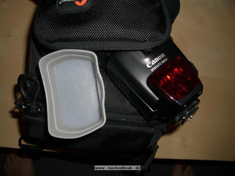 LOWEPRO TOP LOADER PRO 75 AW - TLP75\n\nFotos von Sven Ackermann - VIELEN DANK!