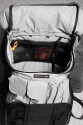 LOWEPRO VERSAPACK 200 AW \n\nFoto und Text von Andreas Morschhauser - VIELEN DANK!\n\nKommentar:\n\nHallo Jrg,\n\nnachdem ich schon sehr oft auf Deiner Seite zu Besuch war, mchte ich auch gern etwas beitragen.\nIch hatte mir testweise mal eine "Lowepro Versapack 200 AW" zur Ansicht bestellt. Sie ist ja recht neu und glaub ich auch noch nicht bei dir vorhanden.\nAnbei mal ein paar Bilder, die ich noch kurz vorm Zurckschicken gemacht hab.\n\nZur Beschreibung:\n\n"Der Versapack 200 AW ist ein Fotorucksack mit gerumigen Oberfach und integrierten Stativhalter.\nZugriff auf`s Fotofach hat man ber einen langen Doppelreissverschlu wahlweise von links, rechts oder mittig.\nWas bei mir alles reingepat hat:\n\nCanon 50D\nSigma 17-70 OS HSM + Geli\nCanon 70-300 IS USM + Geli\nZwischenringsatz\n\nIns Oberfach pat ne Regenjacke, ein Nettop und was kleines zum Strken.\nOder eben weiteres Fotoequipment wie Blitz, Filter,...."\n\nWenn Du noch Fragen hast sag einfach Bescheid!\n\nViele Gre\nAndreas Morschhauser