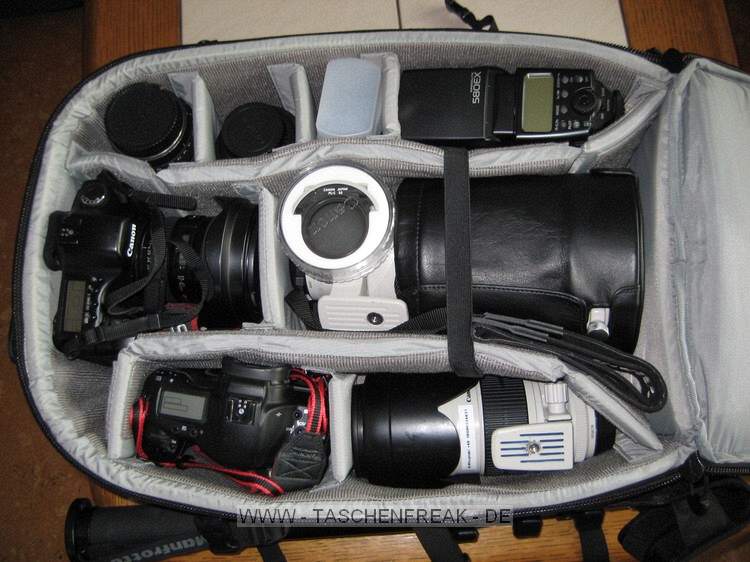 LOWEPRO VERTEX 300 AW\n\nFoto und Text von Michael Wilcynski - VIELEN DANK!\n\nKommentar:\n\nHallo,\n\nanbei einige Fotos von meinen Lowepro Vertex 300  fr die Taschenfreak Galerie.\n\nDer Rucksack Ist mit folgenden Gegenstnden bestckt:\n\nLinke Fronttasche:\n-          SD Karte\n-          2x CF Karten\n-          SDHC / USB Adapter\n-          2 Canon NP E3 Akkus (fr 1D MKII)\n \nRechte Fronttasche:\n-          Kugelschreiber\n-          Handy\n-          Kartenleser (Reiverschlusstasche)\n-          Kabel & Funk Fernauslser (2. Reiverschlusstasche)\n           \nNotebookfach:\n-          Handschuhe + 10 Zoll Netbook bzw. 15 Zoll Notebook\n\nGroes Fach:\n-          2x 580 EX\n-          2x Extender + Bouncer\n-          EF 85 f/1.8 USM inkl. Streulichtblende\n-          1.4x Extender unter Tokina 10-17 Fisheye\n-          EF 300 f/2.8 L IS USM + Polfilter \n-          EOS 5D inkl. BG E4 + angesetztem EF 17-40 L USM und gedrehter Streulichtblende\n-          EF 70-200 L USM\n-          1D MK II\n\nDeckel:\n-          Polfilter 77mm\n-          2x BP 511\n-          1x Satz Ersatzakkus fr 580 EX\n-          Bedienungsanleitung\n \nGru Michael