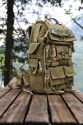 National Geographic NG 5737 Earth Explorer Large Backpack\n\nFoto und Text von Andreas Brandl - VIELEN DANK!\n\nKommentar:\n\nHallo,\n\nhabe gesehen, das mein Rucksack bei dir noch nicht aufscheint.\n\nDa ich ihn fr sehr interessant halte (sonst htte ich ihn ja auch nicht gekauft) hier mal was fr deine Seite zum komplettieren.\n\nNational Geographic NG 5737 Earth Explorer Large Backpack\n\nDie Hhe ist mit ca. 60 cm schon sehr gro, allerdings schluckt er auch dementsprechend.\n\nBei mir ist drinnen, bzw. wird noch reinkommen:\n\nD700/mbd10\n28-70 Nikkor angeflanscht, GeLi richtig drauf\n15 Fisheye Sigma\n80-200 Nikkor\n17-35 Nikkor\nSB800\n\nIm Rckenteil ist ein Notebookfach untergebracht, welches mein IBM T60 mhelos schluckt, es ist weiters mittels Klettband so unterteilt, das z.Bsp. die Bedienungsanleitung noch untergebracht werden kann.\n\nNoch Platz fr 1-3 Linsen, je nach Gre.\n\nDie Aussenfcher bieten gengend Stauraum fr allerlei mglichen Klein- & auch Grokram, so ist eine 500ml Flasche auf der Seite unten berhaupt kein Problem.\n\nStativhalterung ist mittels den beiden Schlaufen am vorderen unteren Ende massiv gelst, nach oben wird es dann mittels 2 klettbndern befestigt.\n\nDas Daypack fasst ohne Problme eine jacke, Pulover oder hnliches.\n\nFr die jause ist auch ausreichend Platz.\n\nAm Boden unten sind noch Schlaufen fr Schlafsack oder Isomatte. \n\nDas Material ist ein robuster Stoff, die Verarbeitung erstklassig.\n\nDas tragesystem ist gut. Bauchgurt, Brustgurt (hier habe ich den Verschluss modifiziert -> geht schneller zum ffnen/schliessen).\n\nDie Gurte/Verschlsse sind nicht mit Plastikschnellverschlssen ausgestattet. \n\nEs findet hier ein Durchschlingsystem Anwendung, welches gut funktioniert und sich einfach justieren lsst (wie oben beschrieben habe ich das am Brustgurt gendert).\n\nIch war erstaunt wie schwer er ist wenn er an einem Gurt lssig geschultert wird (eh klar mit dem Gewicht inkl. Ausrstung) da er beim tragen das Gewicht so angenehm verteilt..\n\nUnd noch was gutes: Er steht alleine (voll, leer - kein Problem) \n\nliebe Gre\n\nAndreas