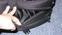 NIKON CF-EU 04 Schultertasche\n\nFotos von Janina Langer - Vielen Dank!\n\nKommentar von Jrg Langer - www.taschenfreak.de:\n\nDie CF-EU 04 ist eine weiche und sehr leichte Tasche die in einigen Nikon Kits mitgeliefert wird.\n\nMan kann darin gut eine DSLR mit 3 Objektiven oder eine Pro DSLR mit 2 Objektiven transportieren. Ind er Frontasche hat dann noch GPS/Handy/Geldbrse gut Platz.\n\nEine Papier oder Tickettasche am Rcken ist auch vorhanden.\n\nDie Tasche ist weich und anschmiegsam - sowohl an den Krper, als auch an die Cam.\n\nIn unserem Falle sehen sie eine Nikon D3 mit 50 1.4 und ein Nikon 20 2.8 in der Tasche.\n\nEuer Jrg und Janina Langer