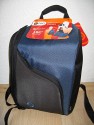 QPAQ 180 Grad\n\nFoto von Rainer Kembgler - VIELEN DANK FR DEIN MAIL!\n\nKommentar des Nutzers:\n\nHallo Jrg\n \nAnbei die Bilder meiner Qpaq Tasche aus dem Mediamarkt. \nHier noch ein paar Fakten zur Tasche:\n \n	Modellname ist mir nicht bekannt.\n	Preis 49,90 Euro\n	Innenmae: 220 x 110 x 300mm (trotzdem geht eine 400D mit BG noch gut rein)\n	Gewicht ca. 600g\n	Farbe: wie im Bild (blau/ schwarz/ grau oder nur schwarz/schwarz /grau)\n	weitere Modelle unter www.paqgroup.com\nGre aus dem sonnigen Nordschwarzwald\n \nRainer Kembgler alias onki
