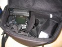 QPAQ 180 Grad\n\nFoto von Rainer Kembgler - VIELEN DANK FR DEIN MAIL!\n\nKommentar des Nutzers:\n\nHallo Jrg\n \nAnbei die Bilder meiner Qpaq Tasche aus dem Mediamarkt. \nHier noch ein paar Fakten zur Tasche:\n \n	Modellname ist mir nicht bekannt.\n	Preis 49,90 Euro\n	Innenmae: 220 x 110 x 300mm (trotzdem geht eine 400D mit BG noch gut rein)\n	Gewicht ca. 600g\n	Farbe: wie im Bild (blau/ schwarz/ grau oder nur schwarz/schwarz /grau)\n	weitere Modelle unter www.paqgroup.com\nGre aus dem sonnigen Nordschwarzwald\n \nRainer Kembgler alias onki
