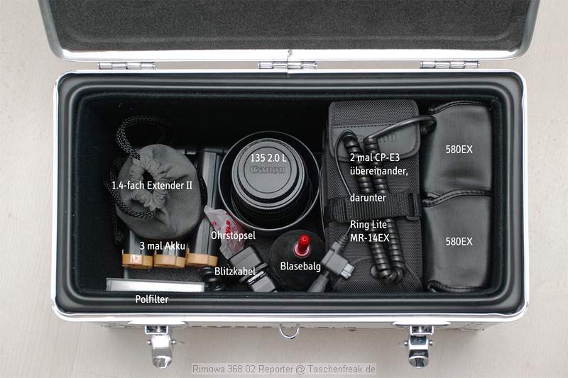 Foto von Jens Hauer - DANKE DAFÜR !\n\nKommentar des Nutzers:\n\nanbei schon mal Fotos von den RIMOWA Brocken ...\n \nRimowa, Tropicana, Reporterkoffer 368.02\nGewicht: ca. 3,2 Kg\nAußenmaße: ca. 40,5 x 24,5 x 26,5 cm \n\nRimowa, Tropicana, Trolley 382.03\nGewicht: ca. 5,8 Kg\nAußenmaße: ca. 48,5 x 39,0 x 24,0 cm