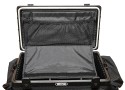 RIMOWA ULTRALIGHT (der Grosse!)\n\nFoto und Text von Michael Jansen - VIELEN DANK!\n\nKommentar:\n\nHallo Jrg!\n\nGr dich ;-)\n\n\nIch verkaufe gerade einen Rimowa Fotokoffer. \nltere, groe Ausfhrung. \nMae:\nInnen: ca. 450 x 250 x 240 mm.\nAuen: ca. 630 x 320 x 320 mm.\n\nBilder siehe Anhang!\n\nZum Koffer mu ich eigentlich nicht viel schreiben, \ndie Bilder sprechen fr sich. \nDer Hersteller hat damals den Koffer damit beworben, \ndass sich ein Elefant dafauf stellen kann. \nAlso meine 125 kg passen verteilt auf Schuhgre 46 extrem locker drauf. ;-)\nUnkaputtbar das Teil!\nIm Koffer befindet sich rechts oben in der Ecke ein 100-400 und man kann sehen das da noch Luft nach oben ist. \nEs passt sogar ein 500/4.0IS rein.\n \nWenn Du Lust hast darfst du die Bilder in deine Datenbank aufnehmen und puplizieren.\nMein Name darf dabei verffentlicht werden.\n\n\nBis dann und danke!\n\n\nMit freundlichen Gren aus Neuss am Niederrhein\nMichael Jansen \n(alias "mija" aus dem dforum)