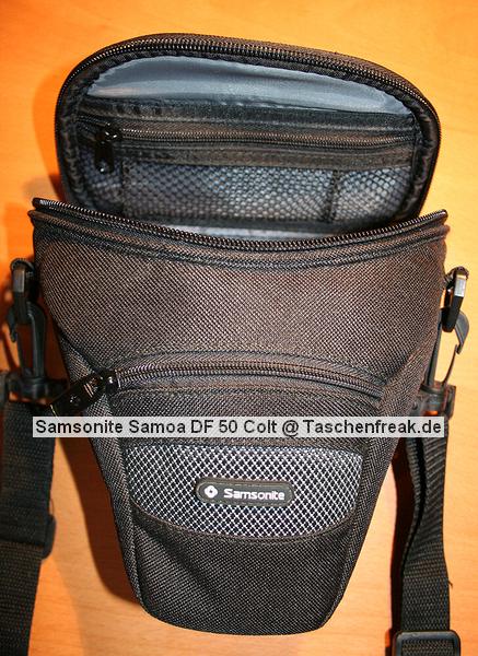 Samsonite "Samoa" (DF 50 Colt)\n \nFoto von Moritz Rautenberg - DANKE FR DEINE PICS!\n\nKommentar des Nutzers:\n\nHi JL,\n \nhier die Ware: Samsonite "Samoa" (DF 50 Colt)\n \nBeschreibung: Die Tasche fr den kleinen Geldbeutel. Sowohl was den Preis selbst angeht, als auch die Fllmenge. Es passt nmlich nur das Ntigste rein: Eine kleine EOS (zB. 350D) und die Kit-Linse angeschraubt. Passt genau. (Eine 50er Festbrennweite (1.8) wie in der guten alten analogen Zeit sollte (da ja noch kleiner als das Kit) auch problemlos reinpassen. Vorne noch ein Fach fr eine 2. CF-Karte, im Deckel noch Platz um ein Linsenputztchlein unter zu bringen. Der Vorteil liegt auf der Hand, kompakter kann man mit einer DSLR nicht unterwegs sein - andererseits auch klar, jegliche Ls mssen im Kfferchen hinterhergeschleift werden. Und damit die Hand zum Kofferziehen frei bleibt, ist auch noch ein leicht gepolsterter Schultergurt im Lieferumfang - wenn das kein wahrer Luxus ist, fr knapp 15 Eur.\nDoch diese Tasche entlastet ihren Benutzer nicht nur krperlich, sondern auch geistig. Denn die tglich zermrbende Entscheidung, welche Objektive heute mitgenommen werden mssen, erbrigt sich pltzlich. Kein Hantieren mit Sonnenblenden, Blitzgerten, Reserveakkus oder mobilen Sensor-Reinigungs-Kits. Nur der Fotograf und eine Kombination aus Kamera und Linse auf weiter Flur.\nFotografieren in seiner reinsten Form.\n \nGre Rauti