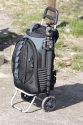 TROLLY FR KATA ODER ANDERE TASCHEN\n\nFoto von Lars Brckler - VIELEN DANK!\n\nKommentar des Nutzers:\n\nHier mal ein Bild von meinem kleinen Fototrolley. Ist eine gute Alternative zum wenig gelndetauglichen Kata original Trolley.