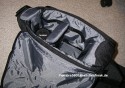 Tamrac 5534 - Adventure Messenger 4\n\nFoto von User Hombre3000 - Danke fr Dein Mail.\n\nKommentar des Nutzers:\n\n  Aussenmasse: 340 x 150 x 250mm\n  Farbe: grau/schwarz\n  Gewicht: 730g\n  Innenmasse: 280 x 100 x 230mm\n\nIn der Tasche habe ich untergebracht:\n\n-	Canon EOS 400D mit Kit Obkejtiv 18-55mm\n-	Tamron 28-200mm \n-	Kleine Kompakte Digitalkamera: Pentax Optio\n-	Canon und Pentax Ladegert\n-	Etliches Zubehr wie: USB Kabel,  etliche SD und CF Karten, DeusEx Blasebalg, Lenspen und weiter Kleinigkeiten.\n\n\nEs ist noch ausreichen Platz fr ein Handy oder kleinen Imagetank im Seitenfach.\nDes Weiteren wrde man ohne Probleme noch ein 3tes kleines Objektiv wie z.B. die Kit Linse, unterbringen.\n\nDie Tasche wirkt recht sportlich und schaut nicht aus wie eine normale Fototasche.\nEine gute Polsterung ist ebenfalls vorhanden.\n\nDer Preis von 40 ist meiner Meinung nach fr dieses Modell angemessen und keineswegs zu teuer.\nDie Tasche bekommt eine ganz klare Kaufempfehlung.